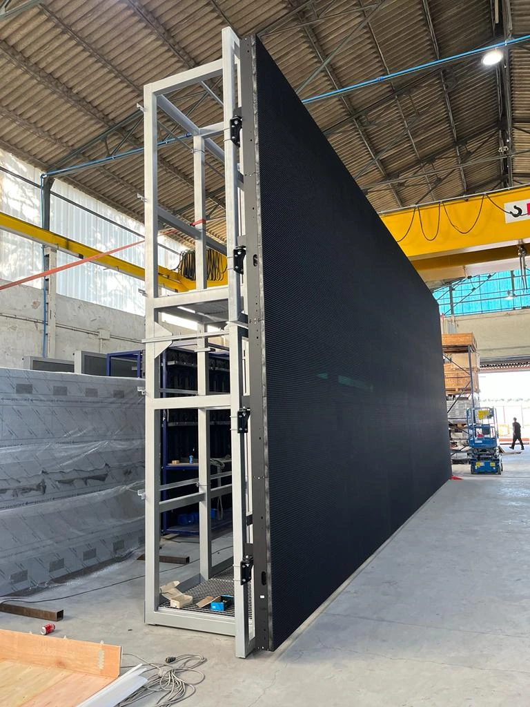 Fabricación de Estructuras para Pantallas LED